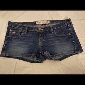 Hollister jean shorts